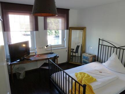 Hotel Mitte Alte Suesswarenfabrik ラインバッハ エクステリア 写真