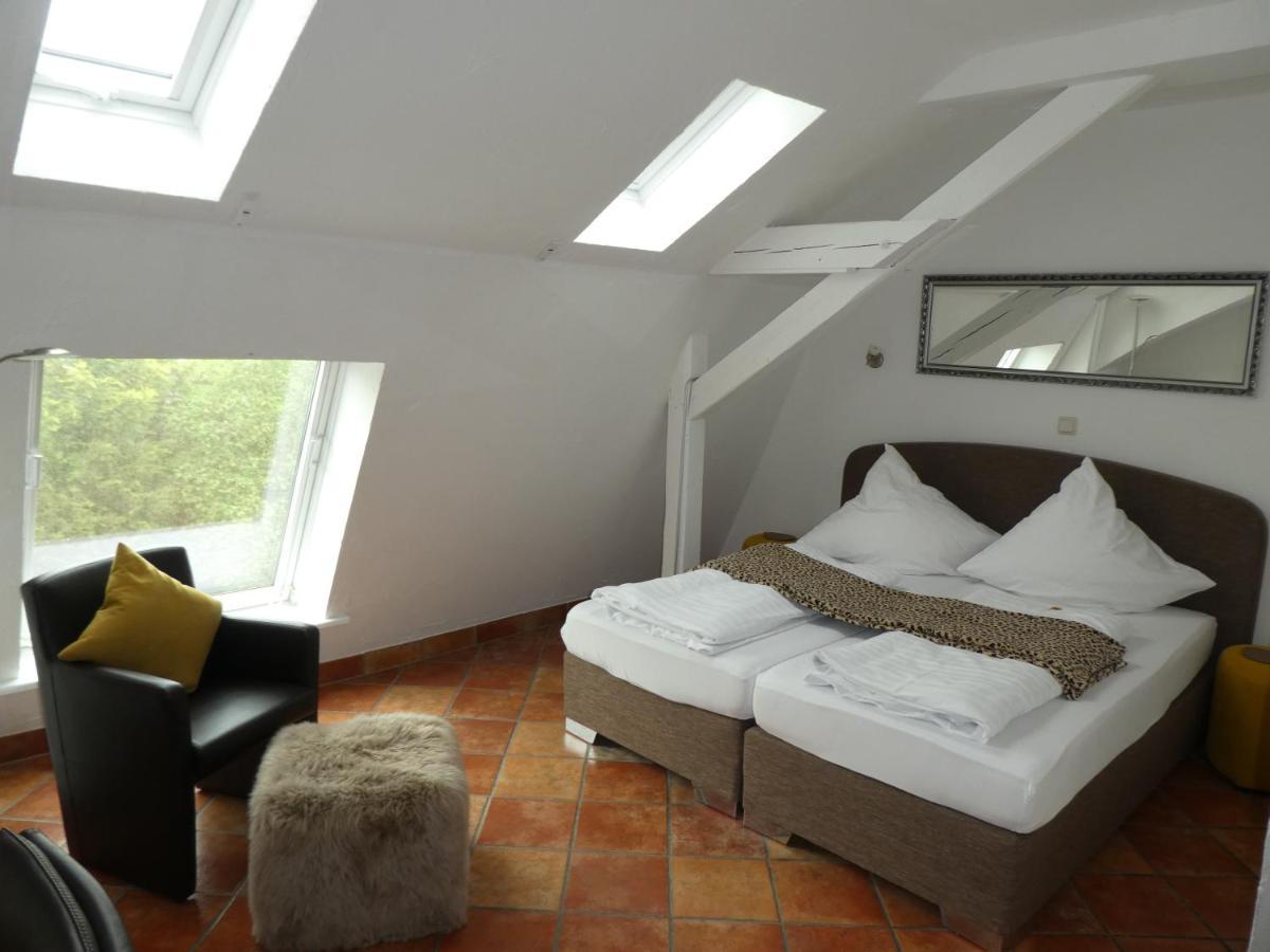 Hotel Mitte Alte Suesswarenfabrik ラインバッハ エクステリア 写真